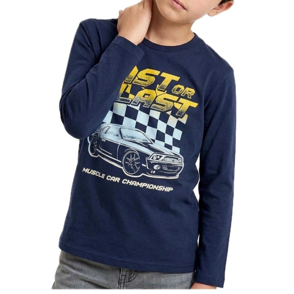 There Abouts Navy Blue Graphic Design Long Sleeve Shirt. Boy's Size 8 (S)